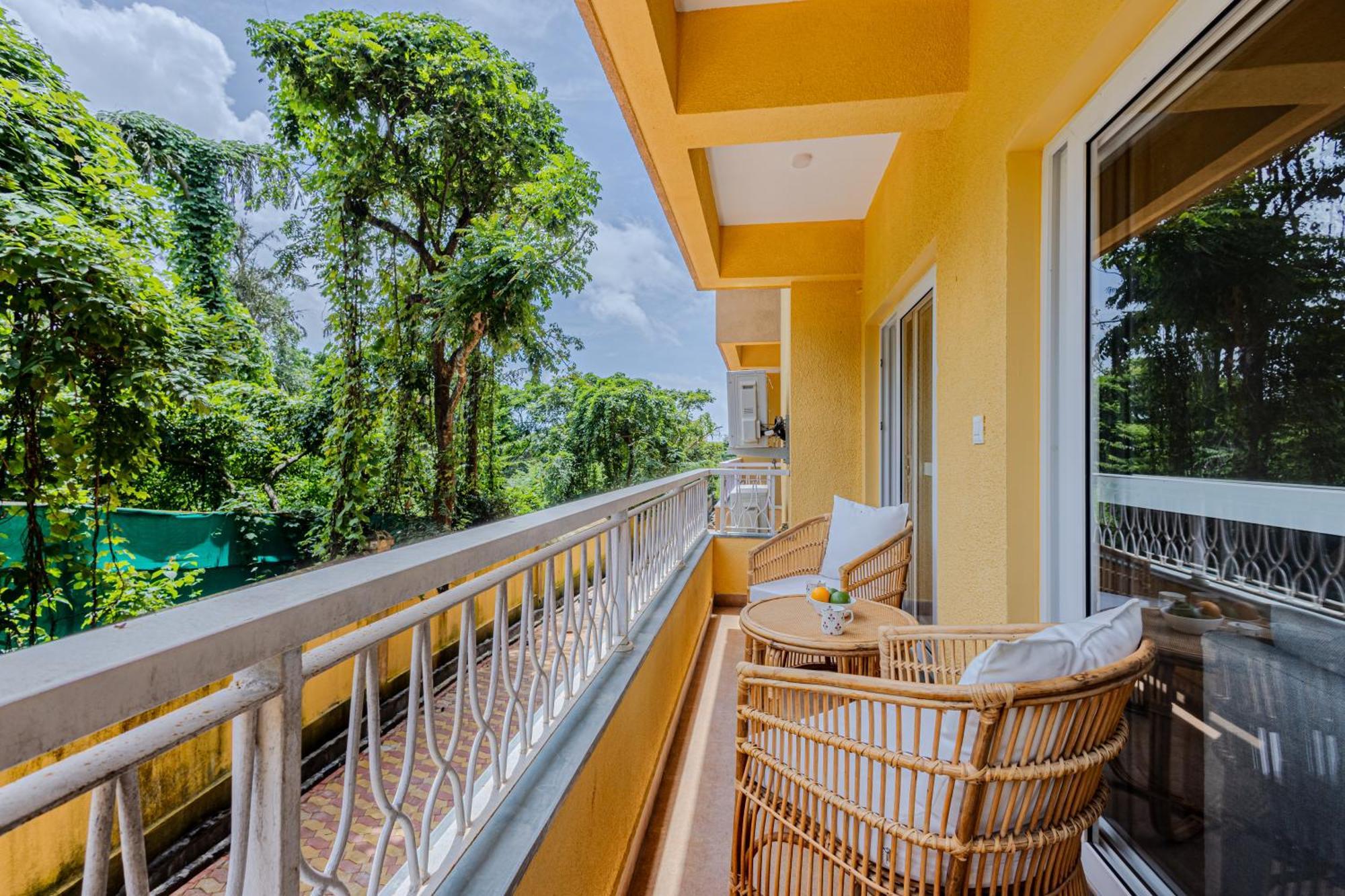 Alaya Stays 1 Bhk With Balcony & Pool - Veera Marina Кандолім Екстер'єр фото