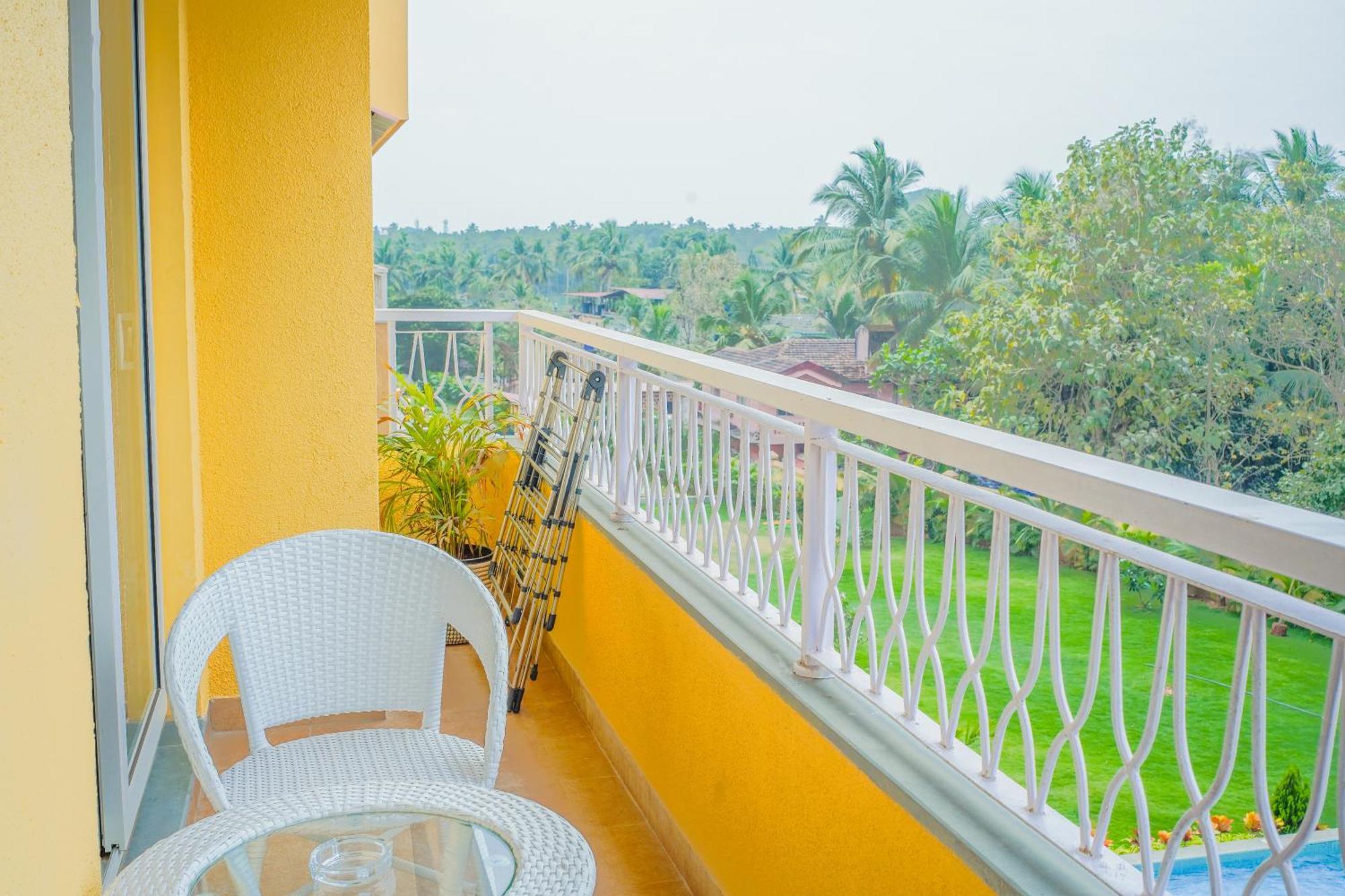 Alaya Stays 1 Bhk With Balcony & Pool - Veera Marina Кандолім Екстер'єр фото