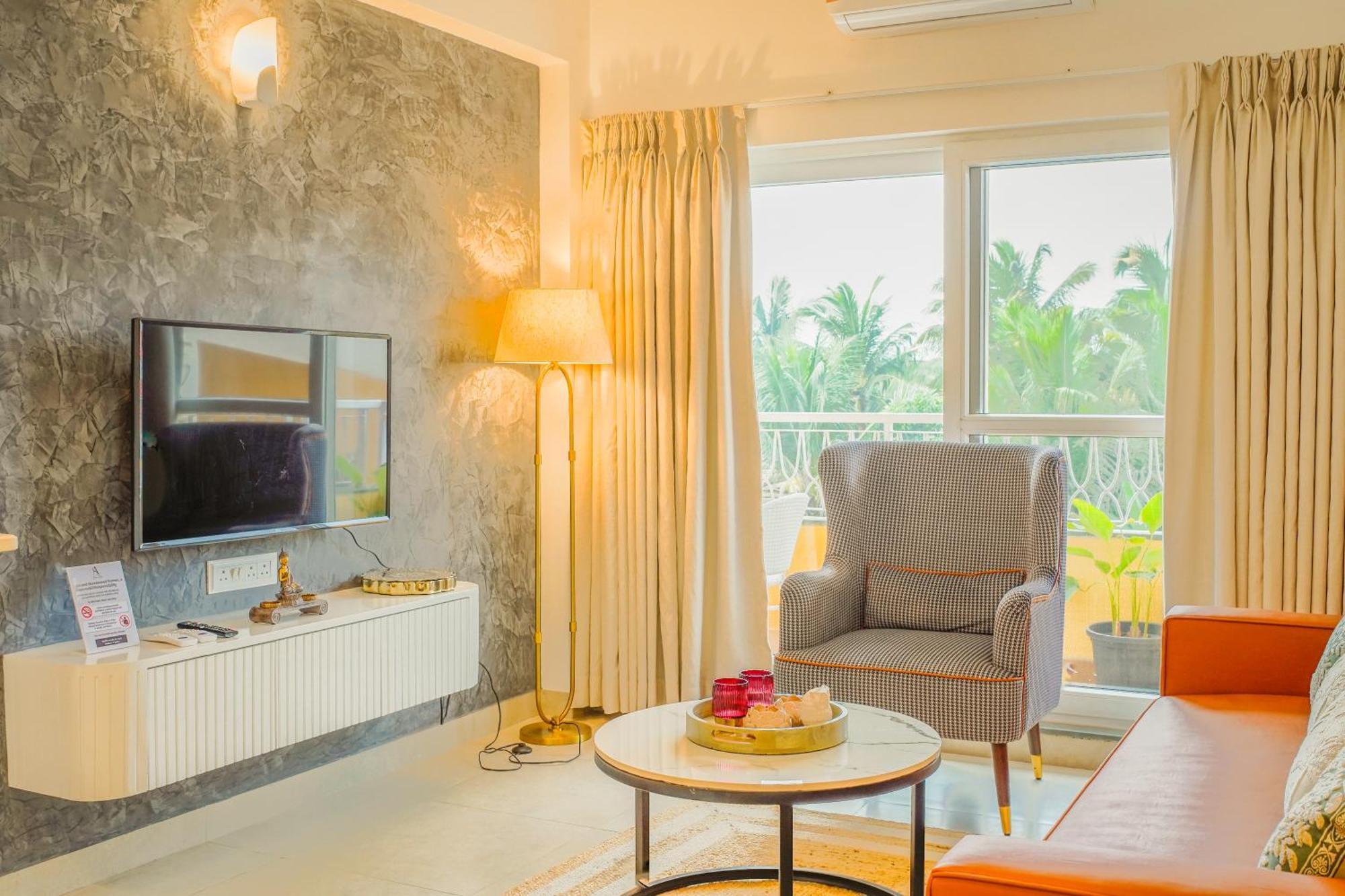 Alaya Stays 1 Bhk With Balcony & Pool - Veera Marina Кандолім Екстер'єр фото