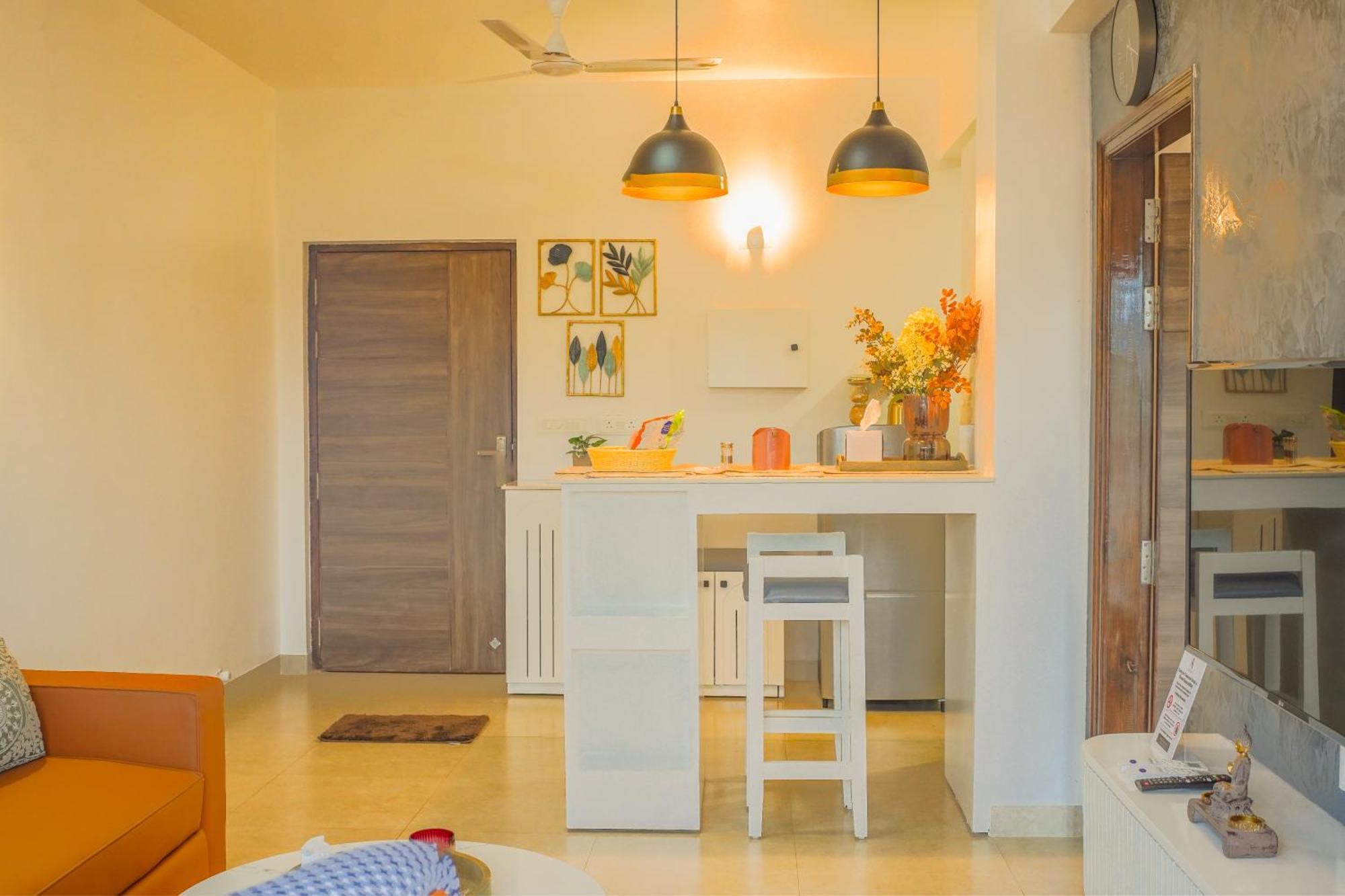 Alaya Stays 1 Bhk With Balcony & Pool - Veera Marina Кандолім Екстер'єр фото